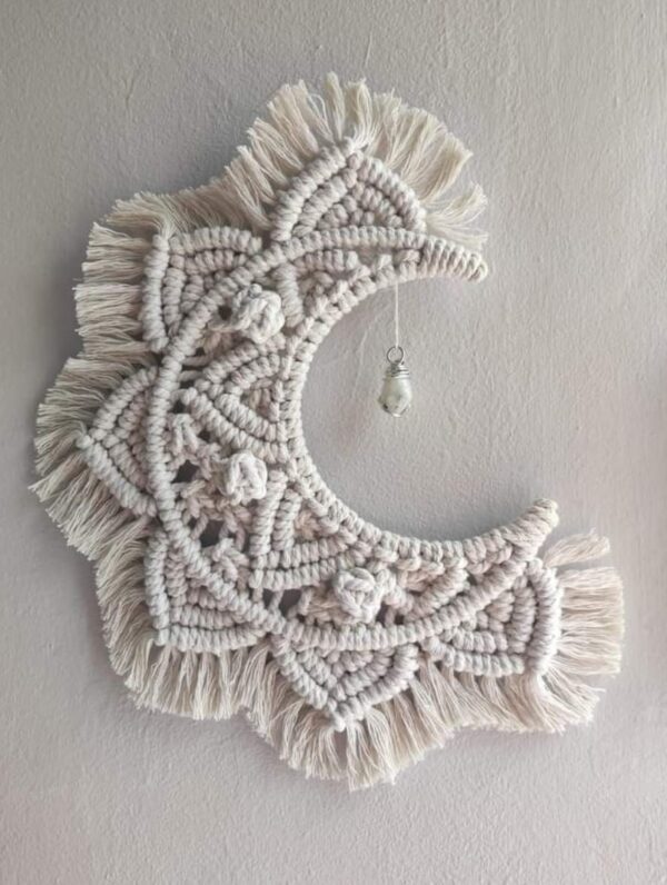 Macramé moon